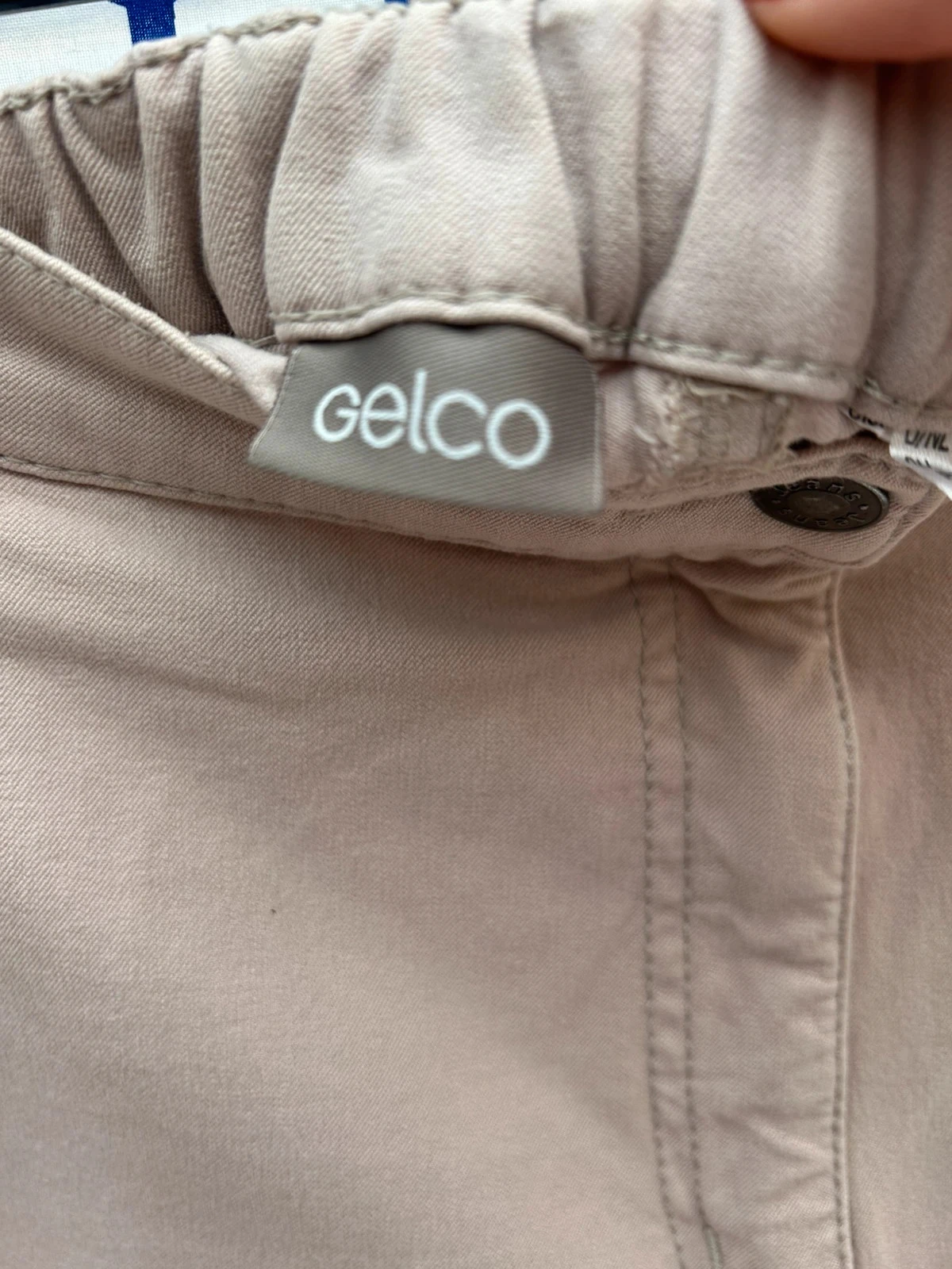 Calça elástica 50/5XL nova bege feminina GELCO – photo 2